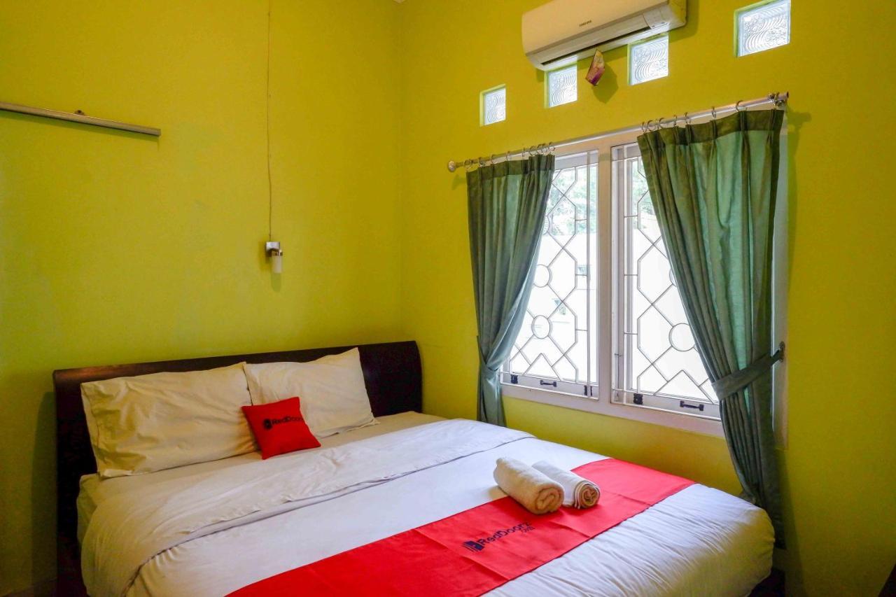 Hotel Reddoorz Near Institut Pertanian Yogyakarta à Maguwo Extérieur photo