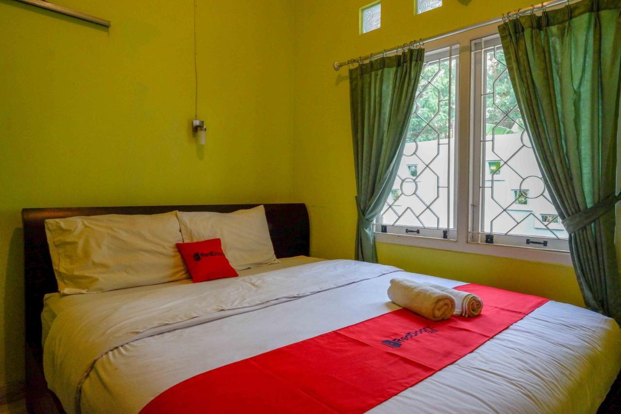Hotel Reddoorz Near Institut Pertanian Yogyakarta à Maguwo Extérieur photo